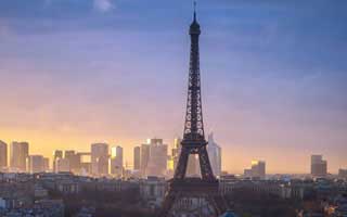 爱游戏官网｜爱游戏APP这次数据更新，和那条风险提示忽然断了一截撞在一起，太巧了…